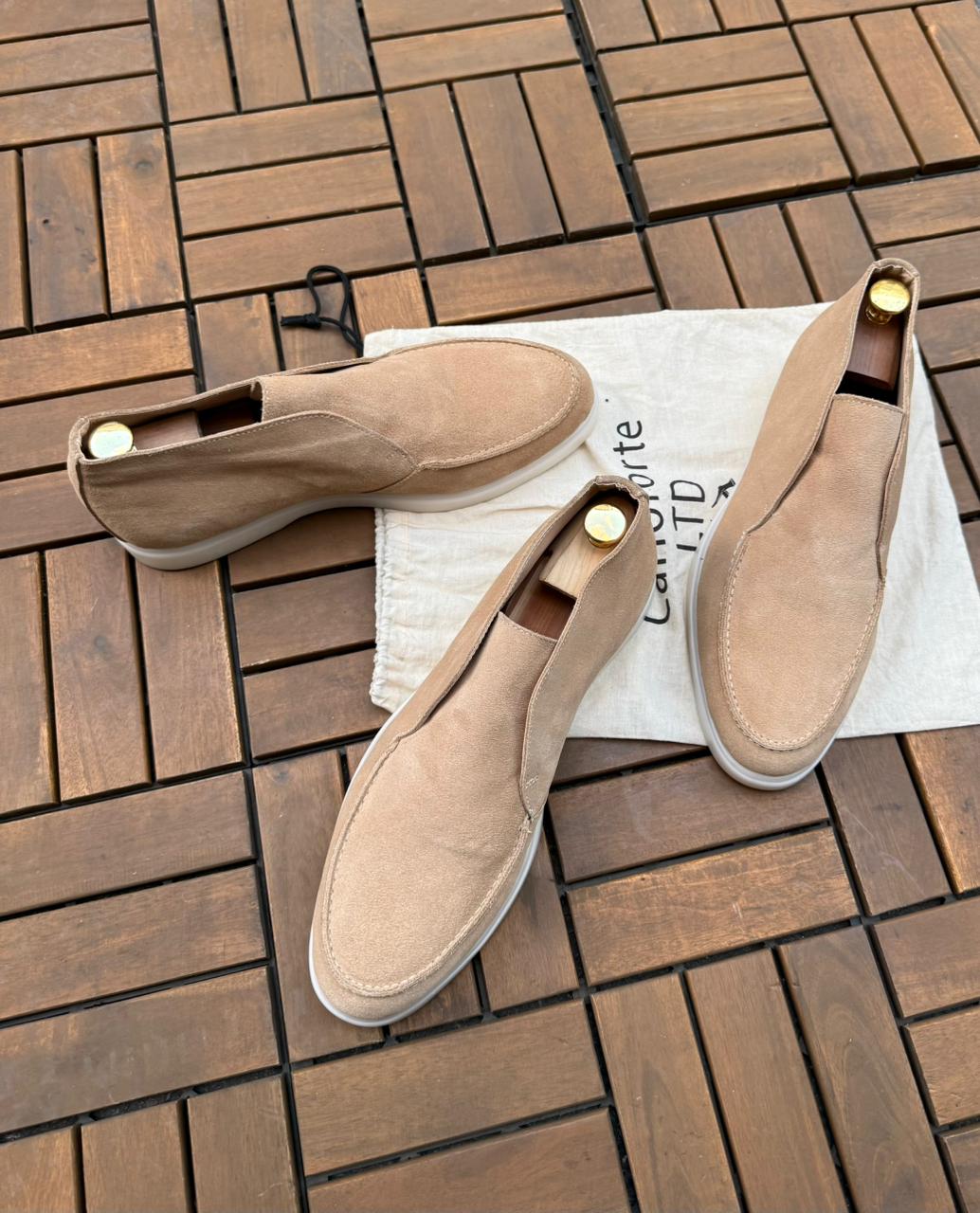 Bottines en croûte de cuir